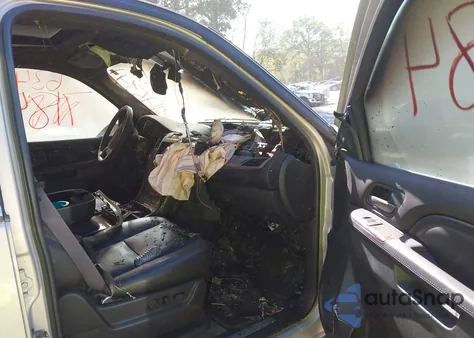 2011 Cadillac Escalade Premium from USA, damaged, VIN 1GYS4CEF1BR160800